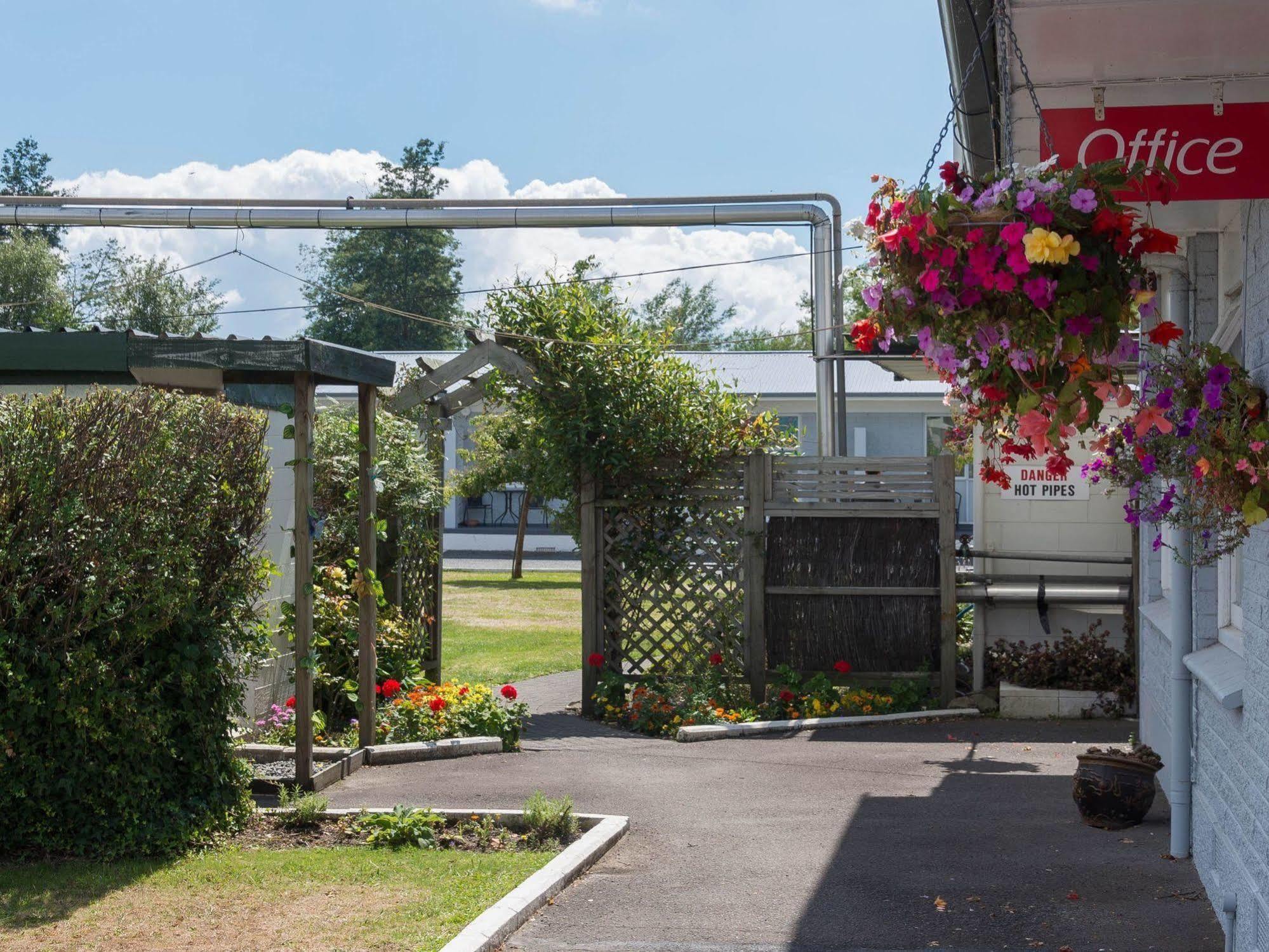 Cleveland Thermal Motel Rotorua Exterior photo
